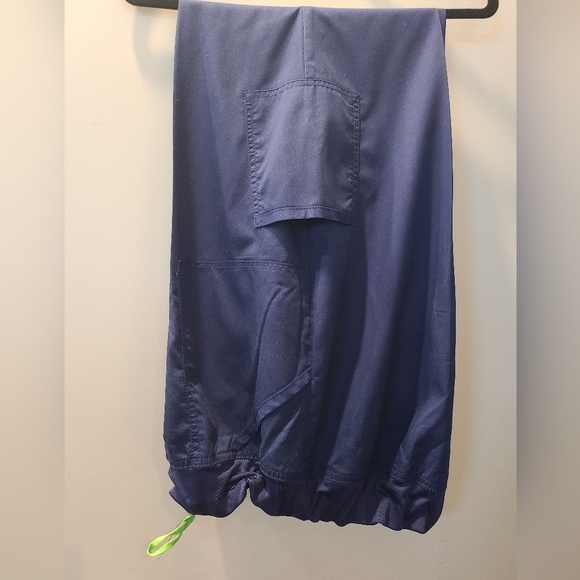 4 Sets LANDAU SCRUBS - Picture 4 of 13